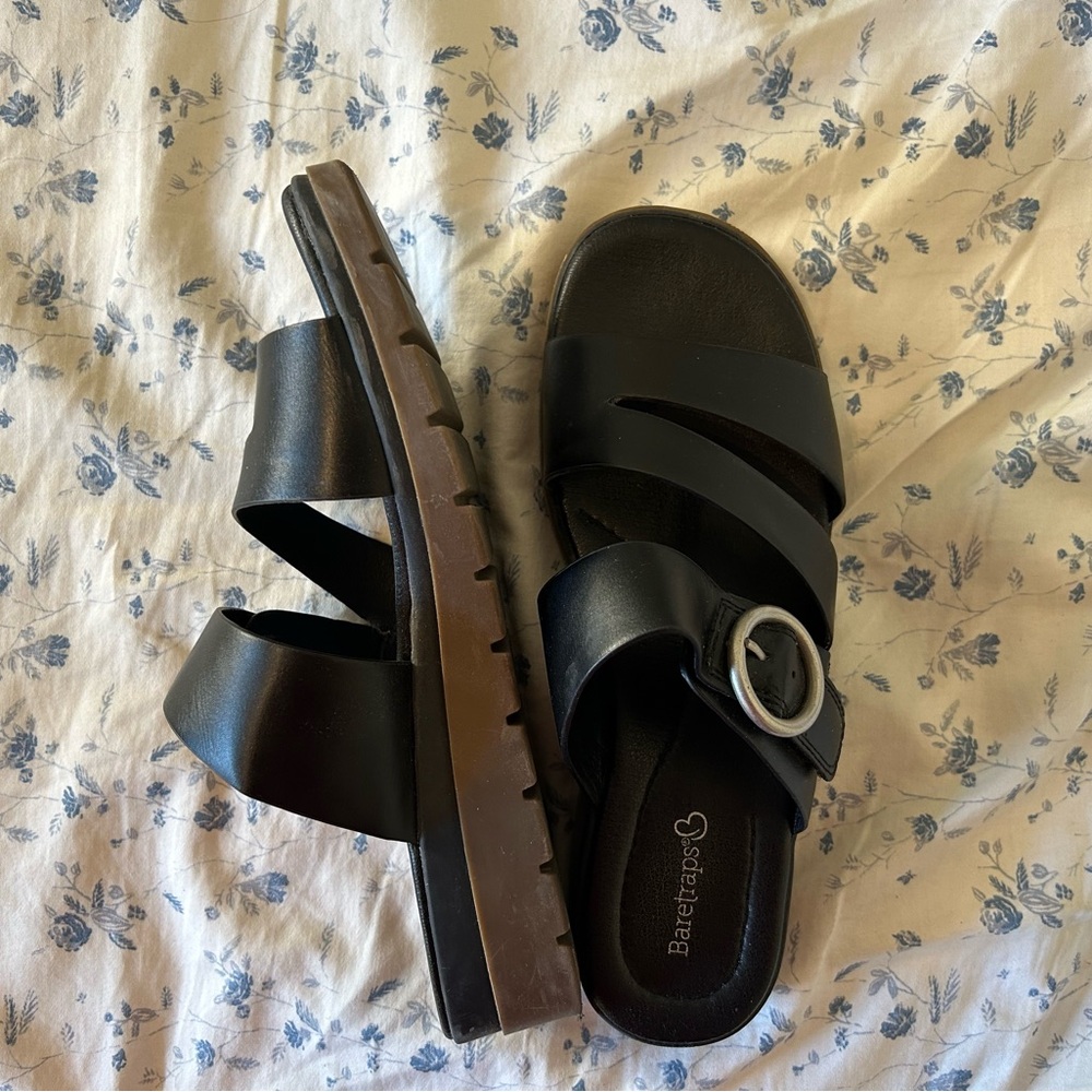 Baretraps Platform Black Sandals